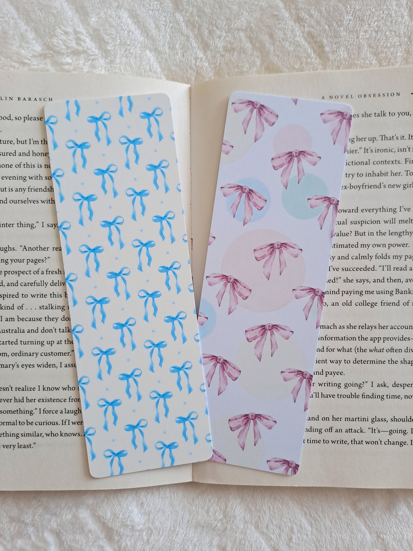Blue and pink bows double-sided bookmarks