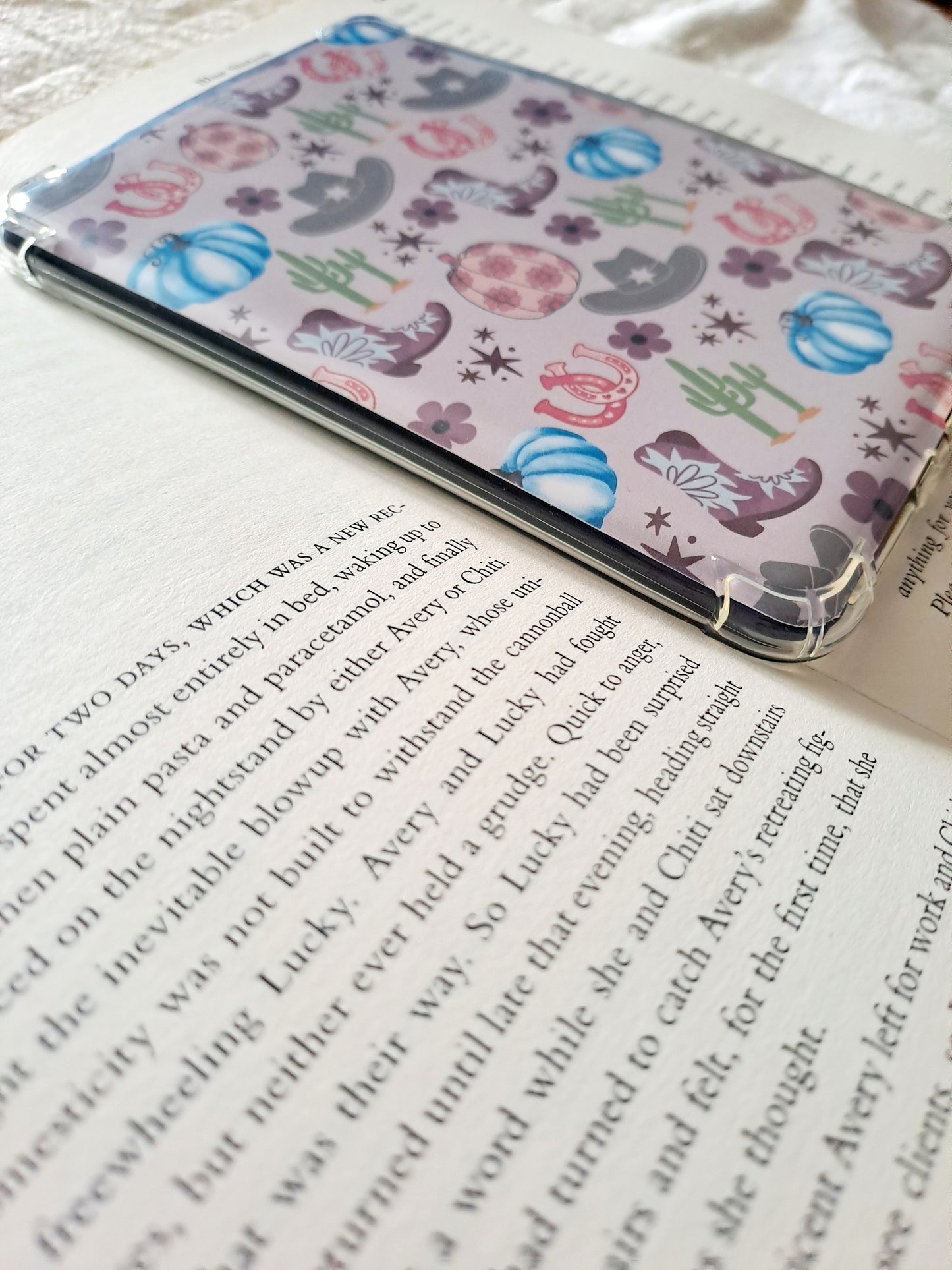 Pumpkins and cowboys fall inspired kindle skin insert