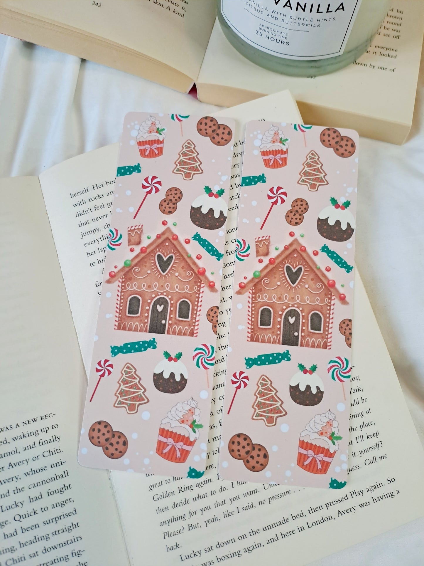 Gingerbread house festive bookmark