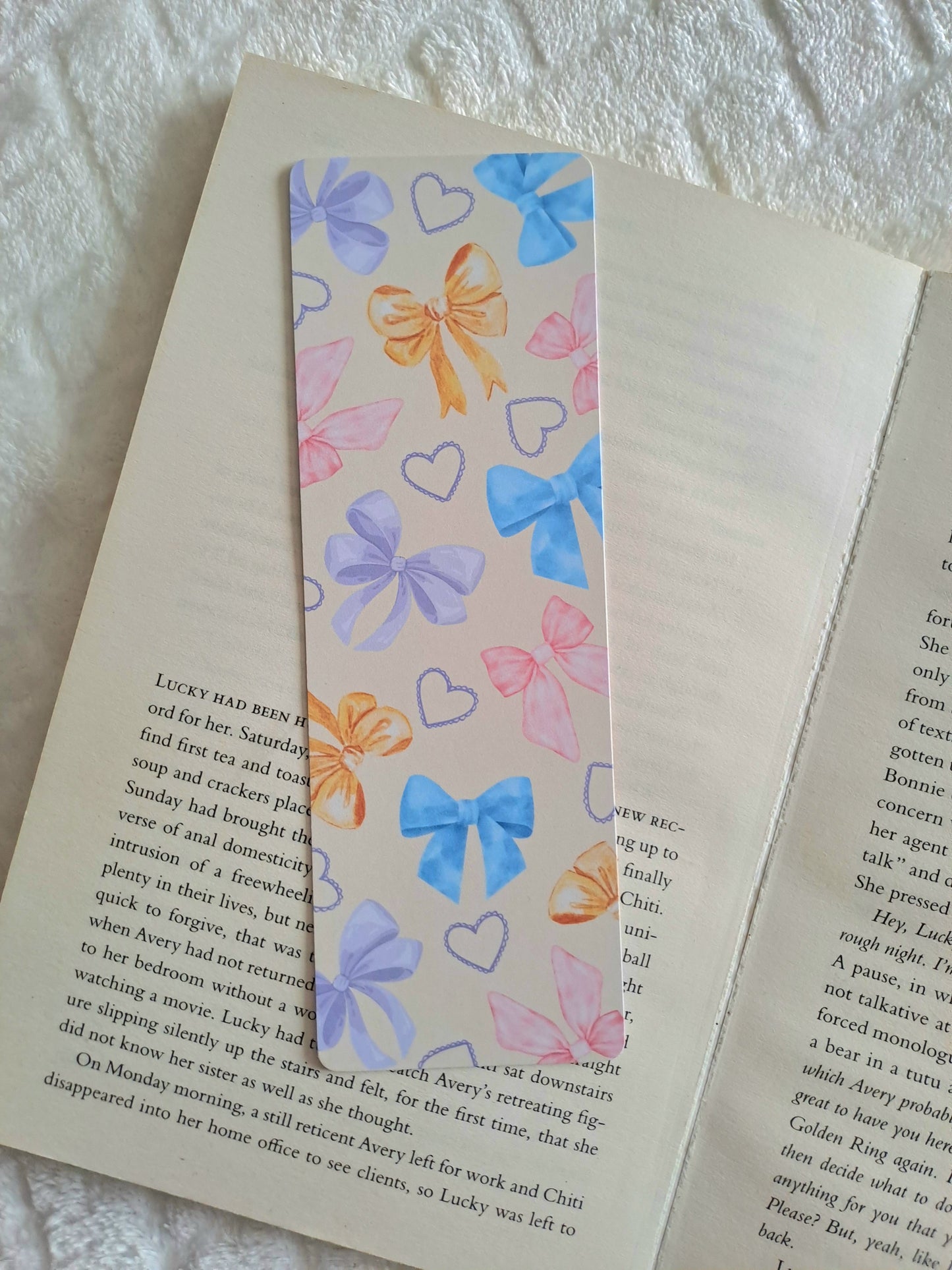 Spring bows bookmarks for book lovers | Double-sided print | Romance