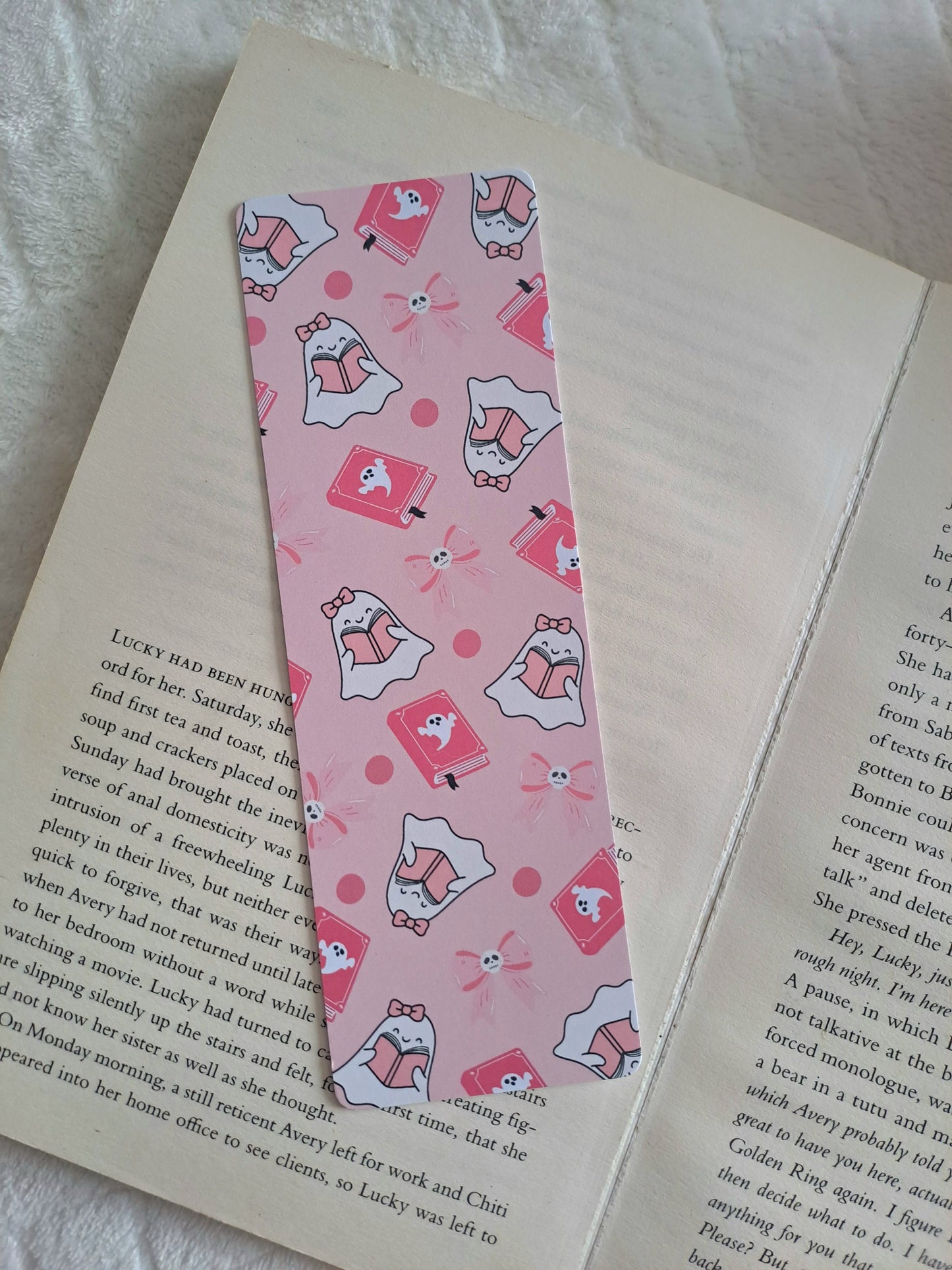Pink ghosts bookmark - Thriller girlie's | Spooky season