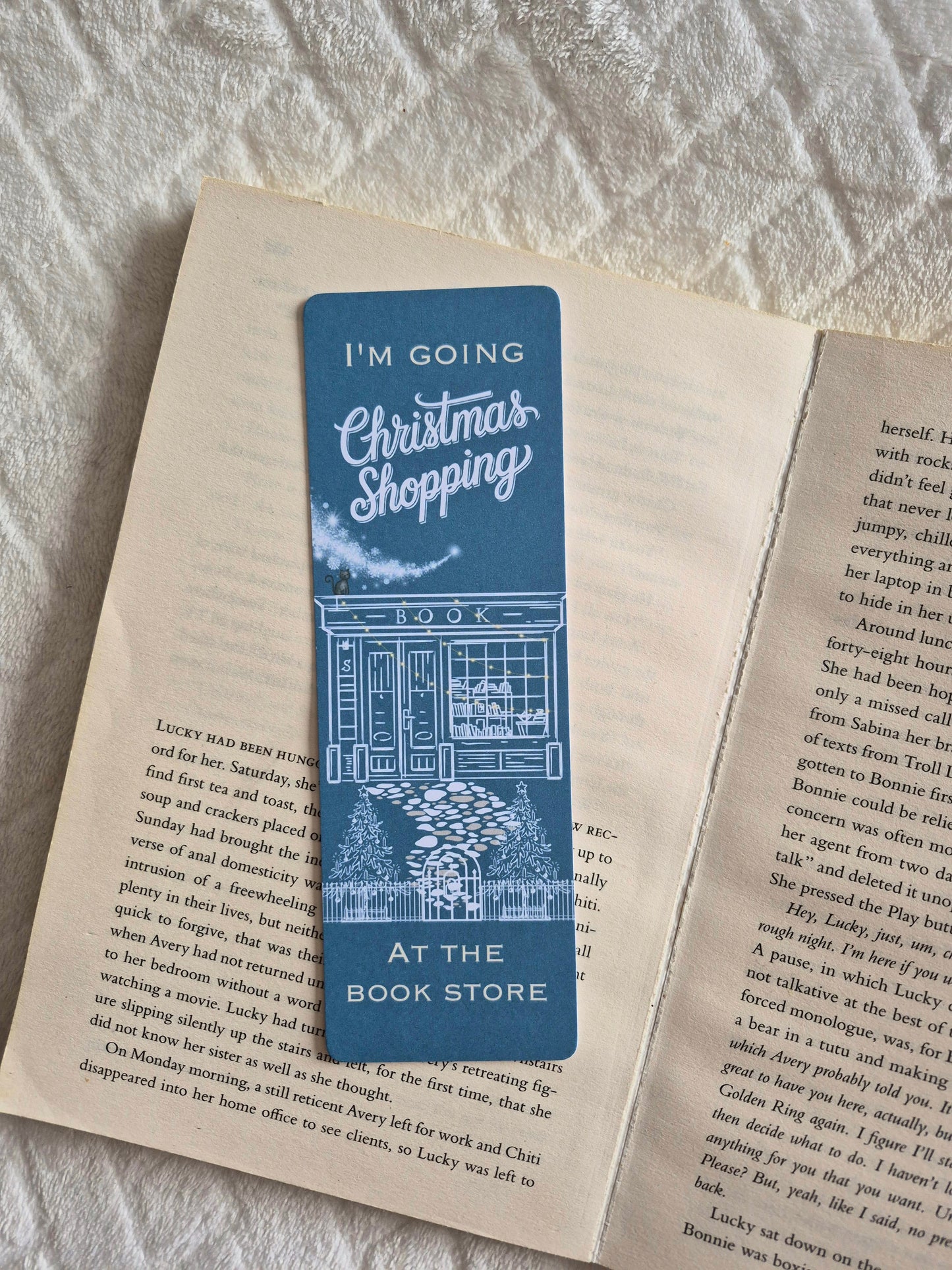 Christmas bookstore bookmark: Gift for booklover
