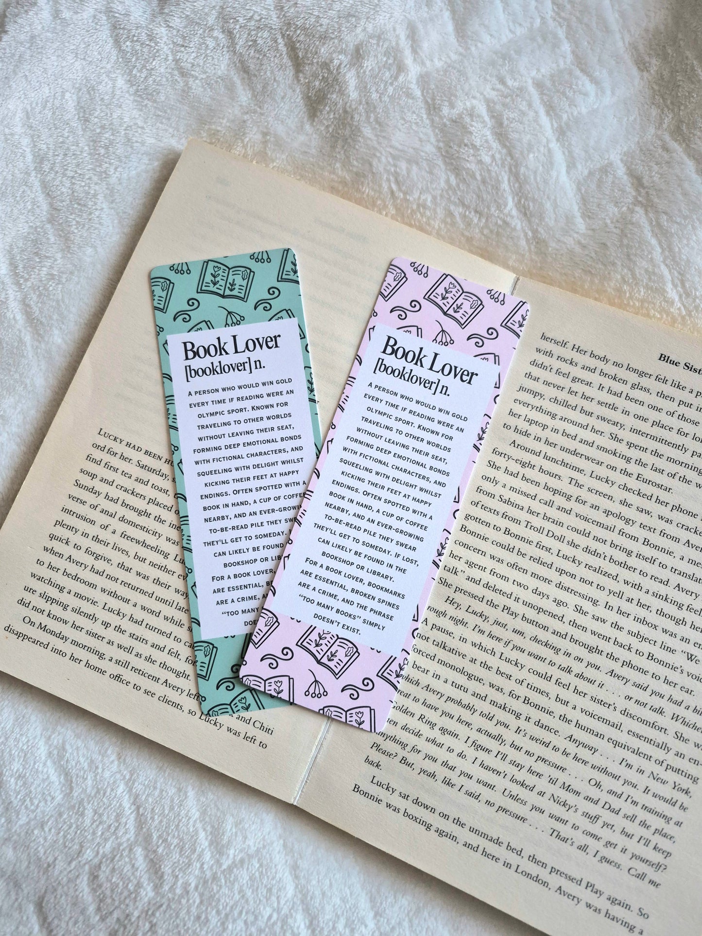 Booklover definition bookmark: pink and green