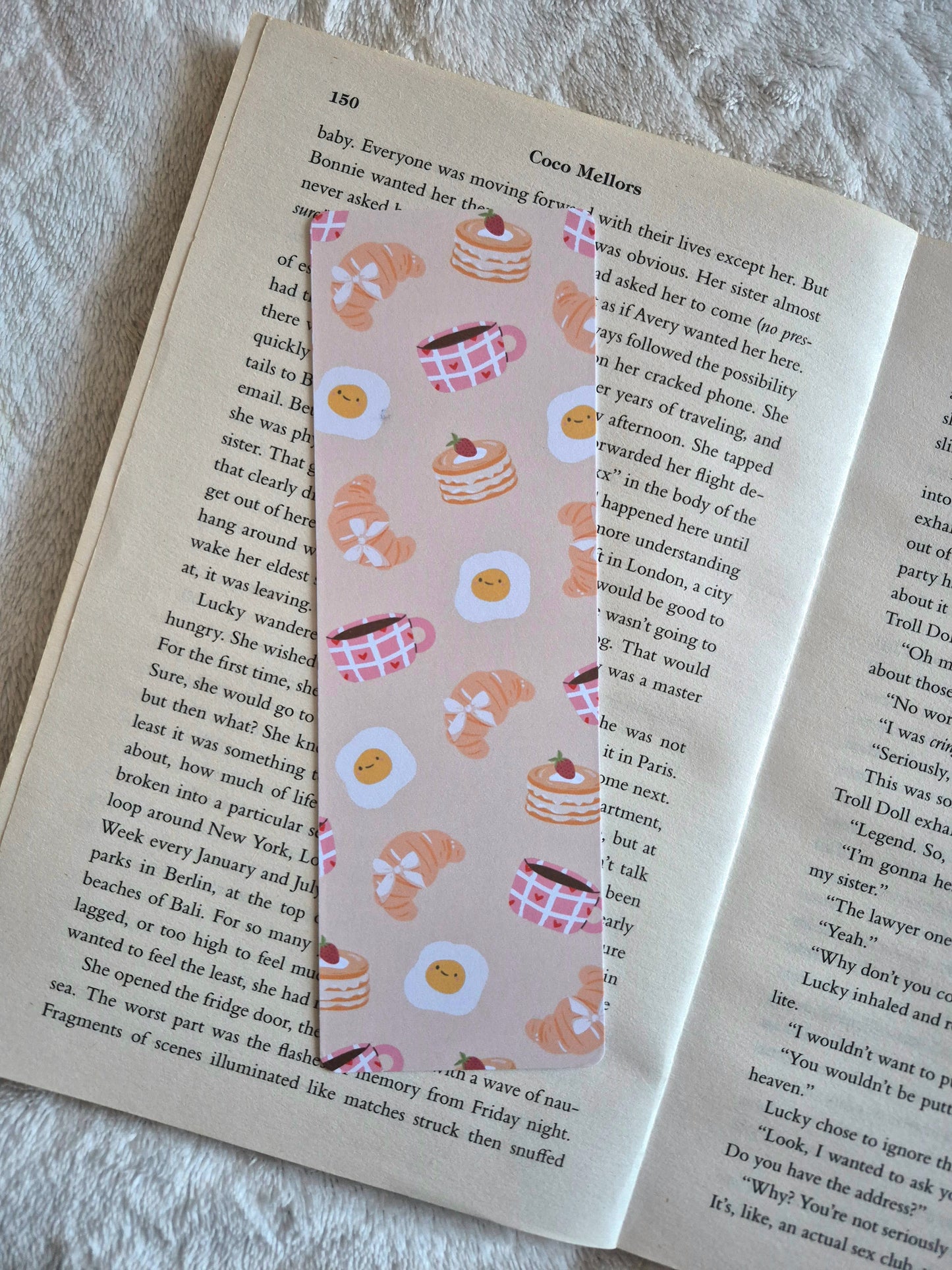 Brunch club bookmark: Coffee and crossiants