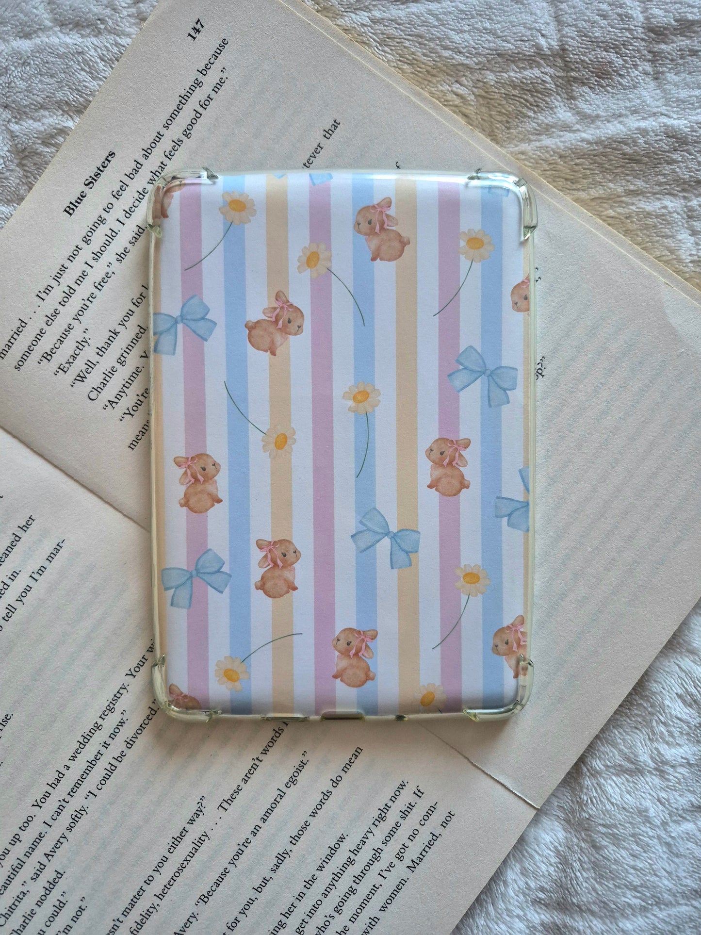 Bunnies and bows Kindle insert with pastel stripes