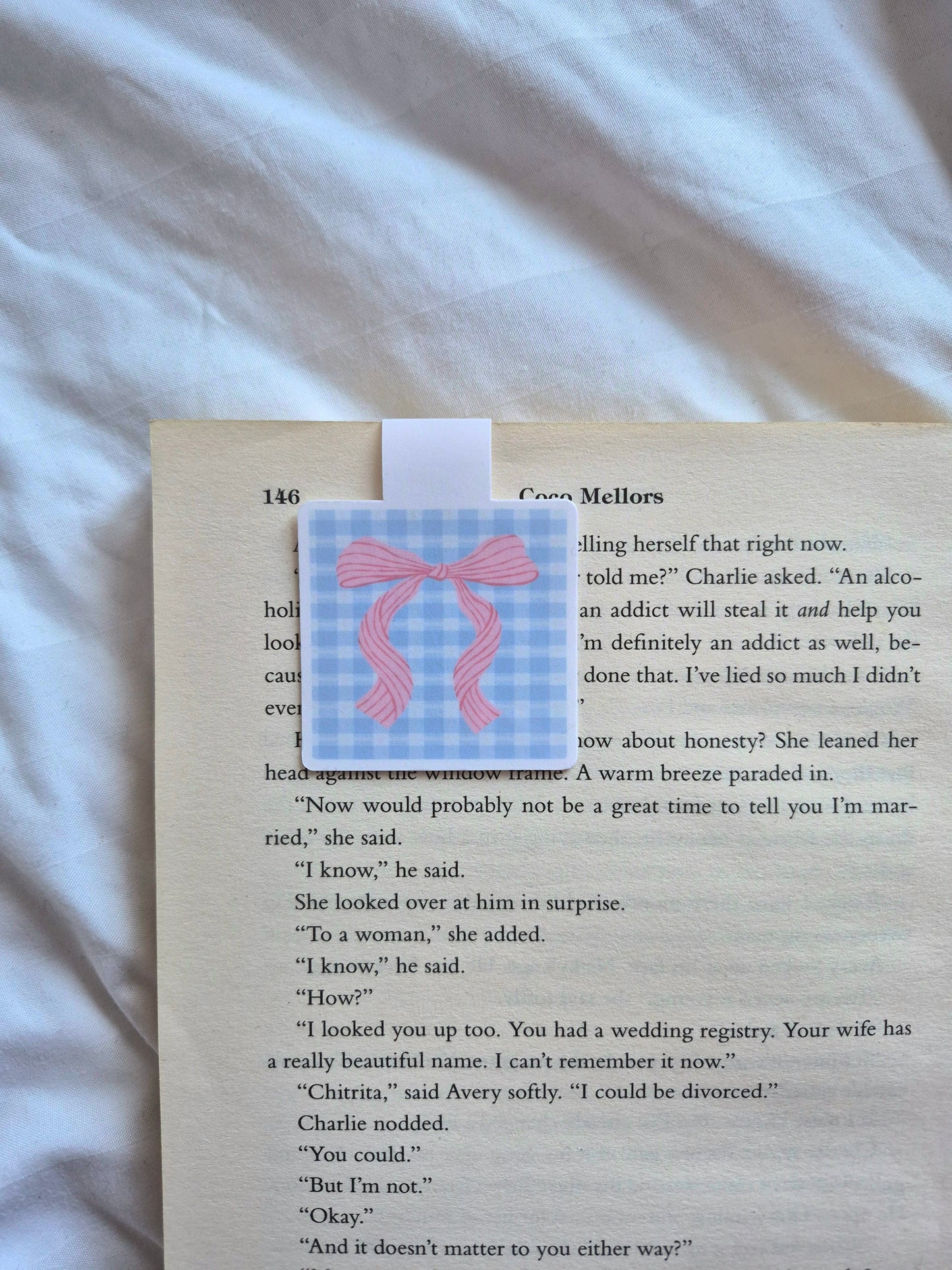 Pink coquette bow magnetic bookmark