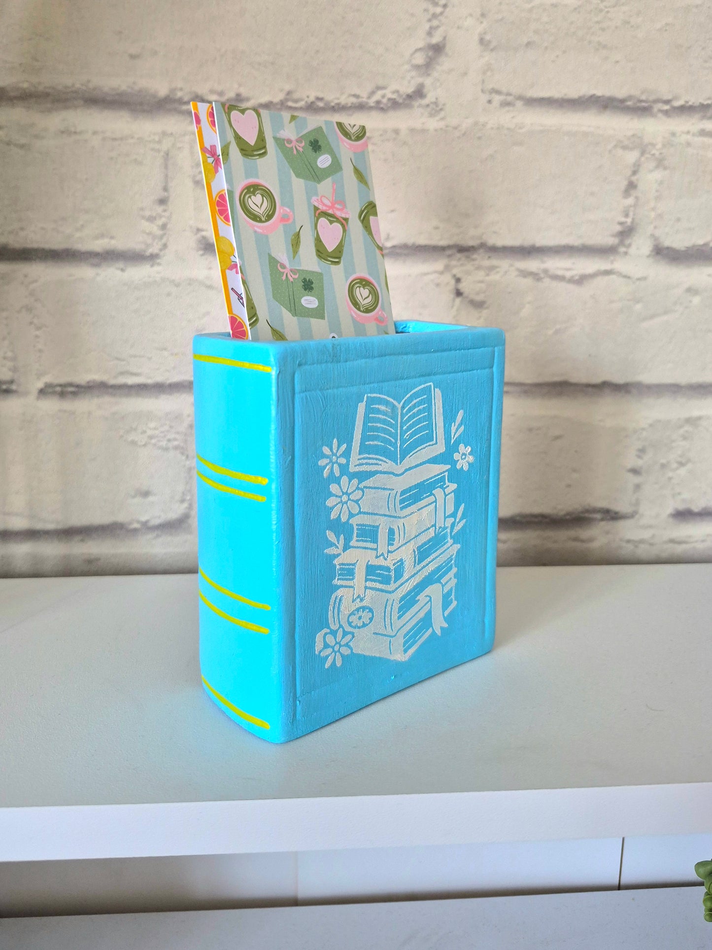 Ceramic bookmark holder - Hand painted blue and white book themed gift