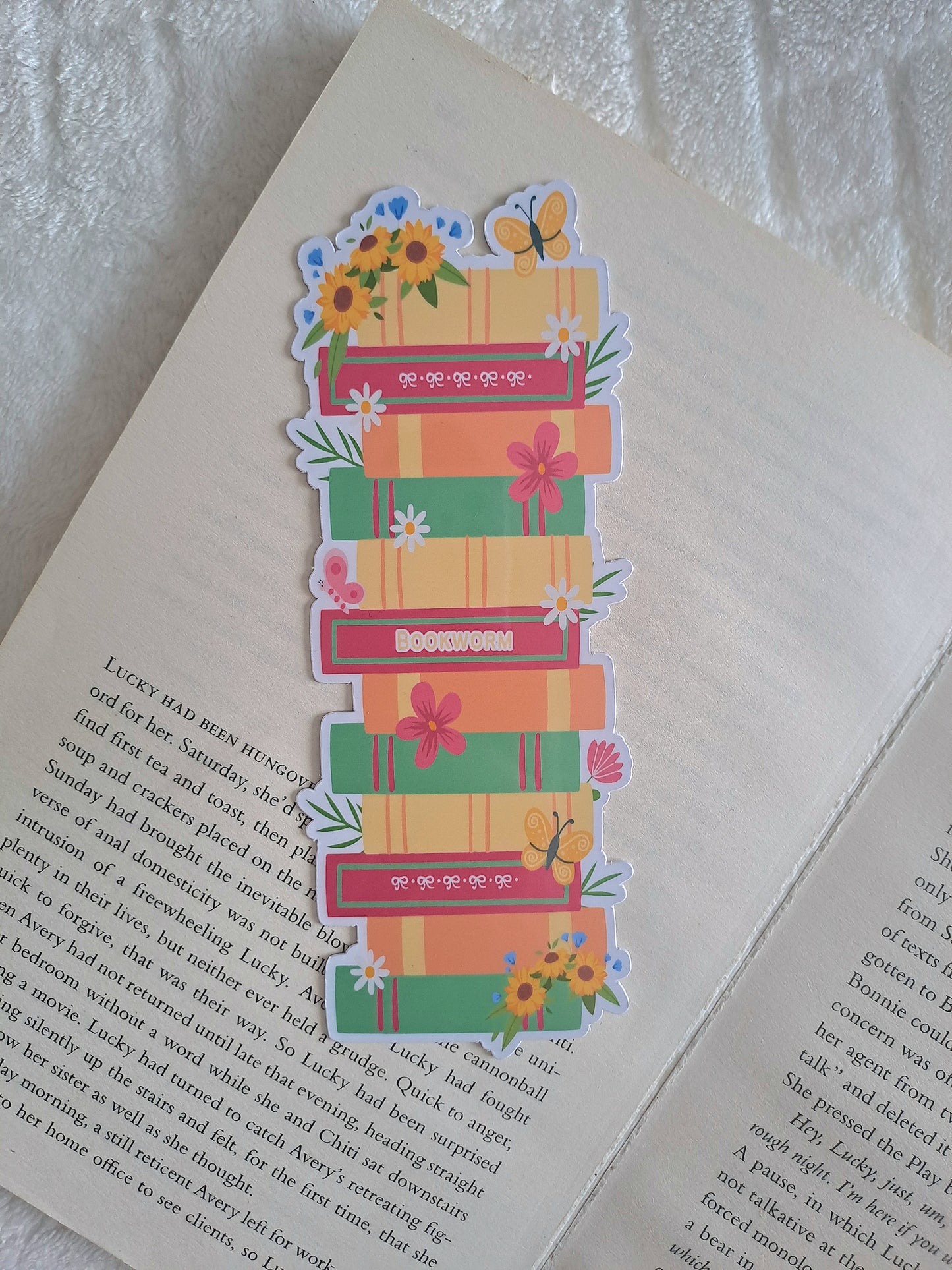 Floral bookstack bookmark - Cut out bookmark - Gift for booklover