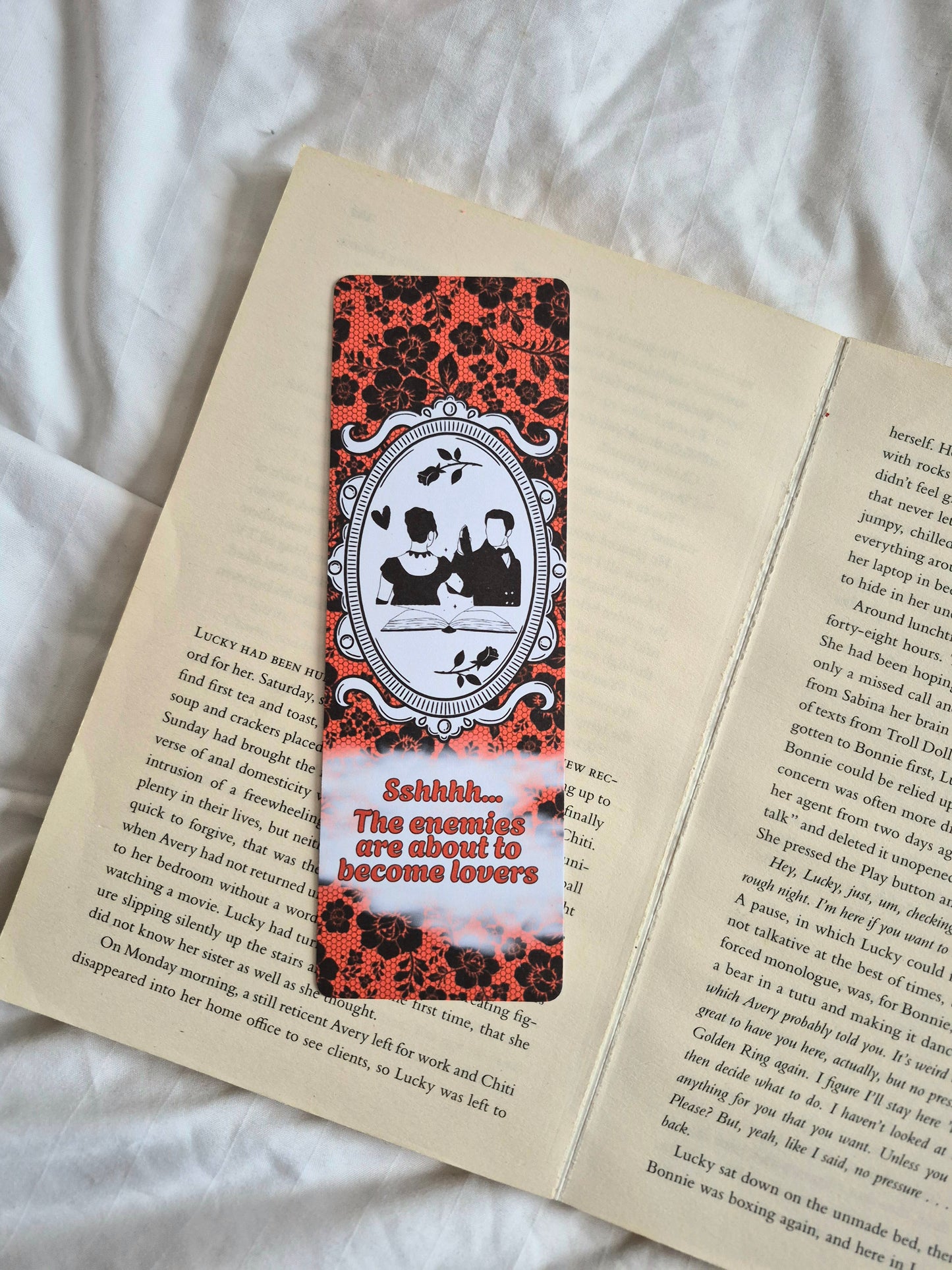 Regency lace romance bookmark: The enemies become lovers