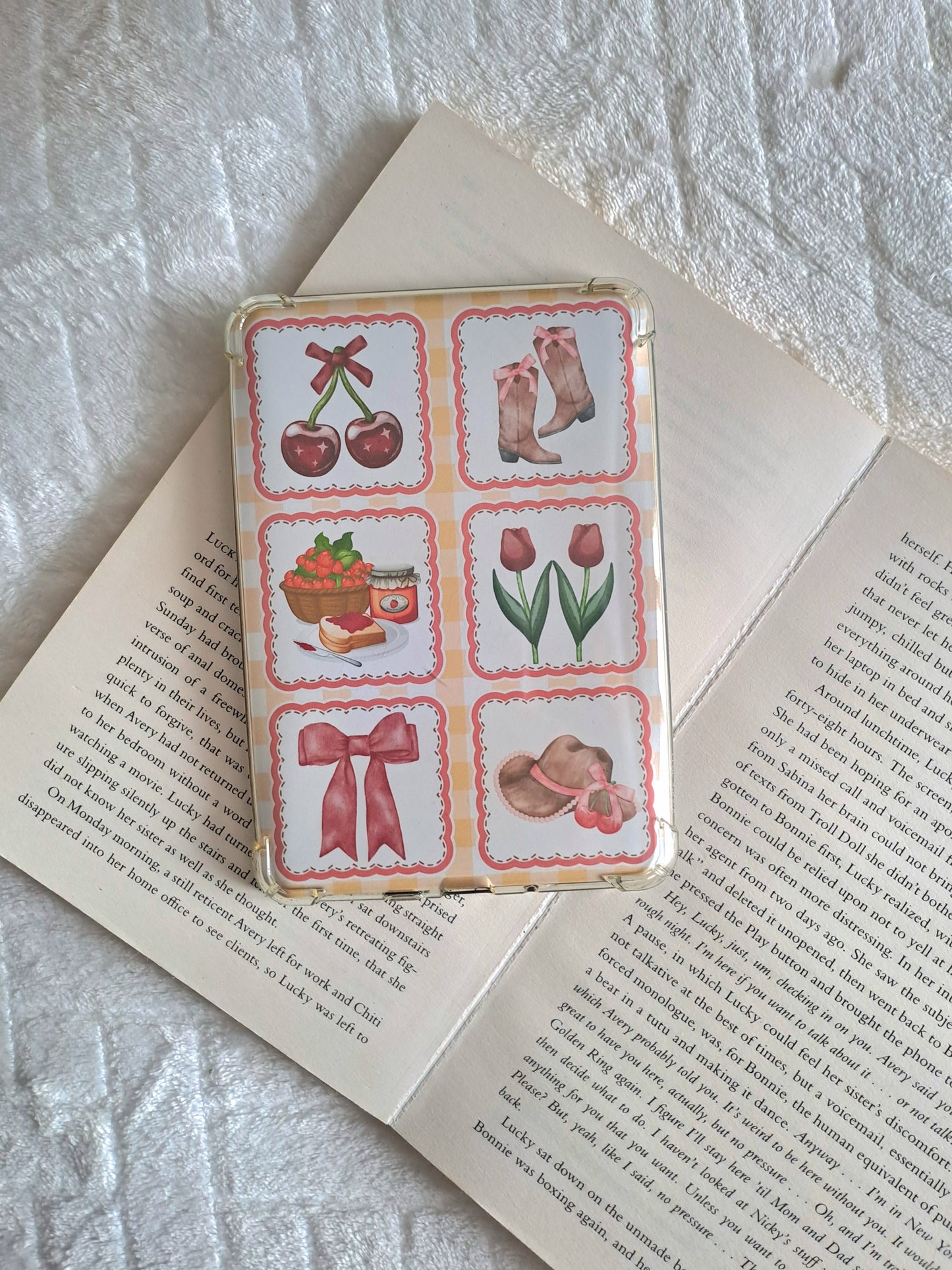 Romance coquette Kindle skin - Booklover accessories | Cowboys, tulips, cherries kindle insert