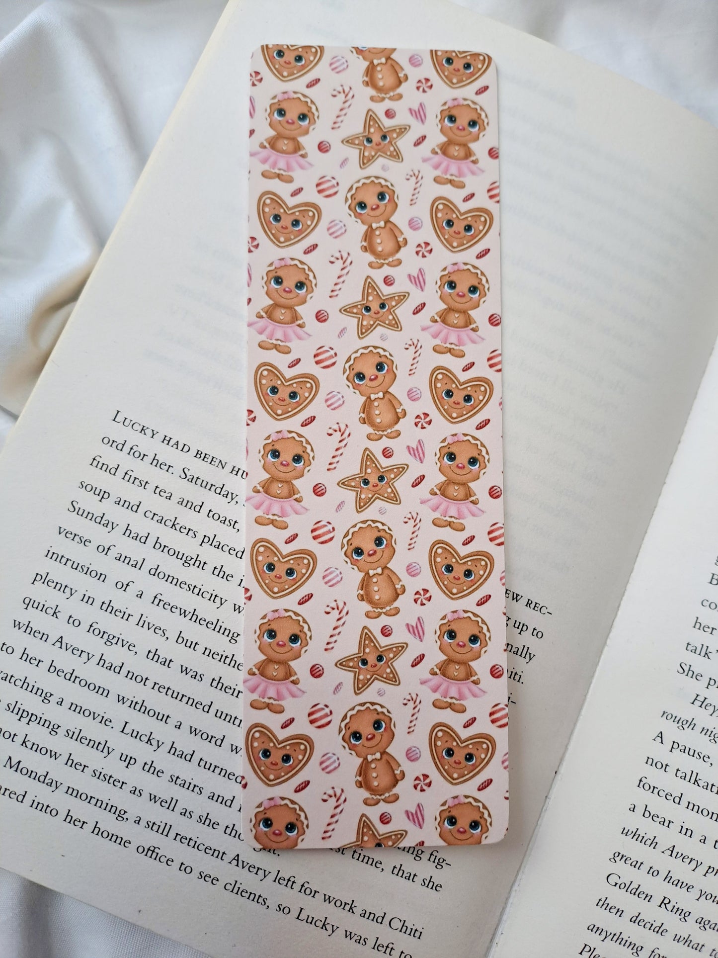 Christmassy gingerbread double-sided print bookmark