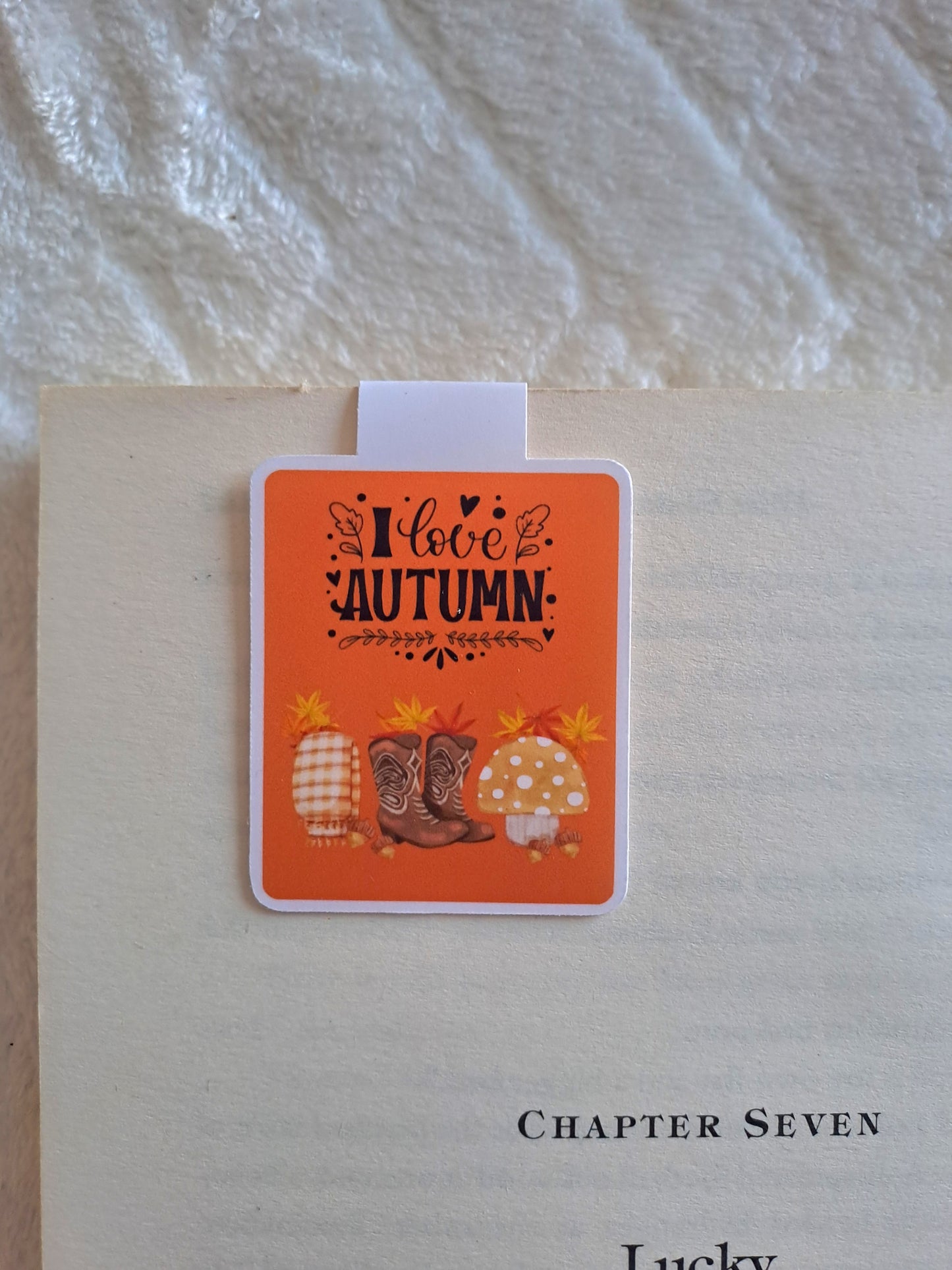 I love autumn magentic bookmark.