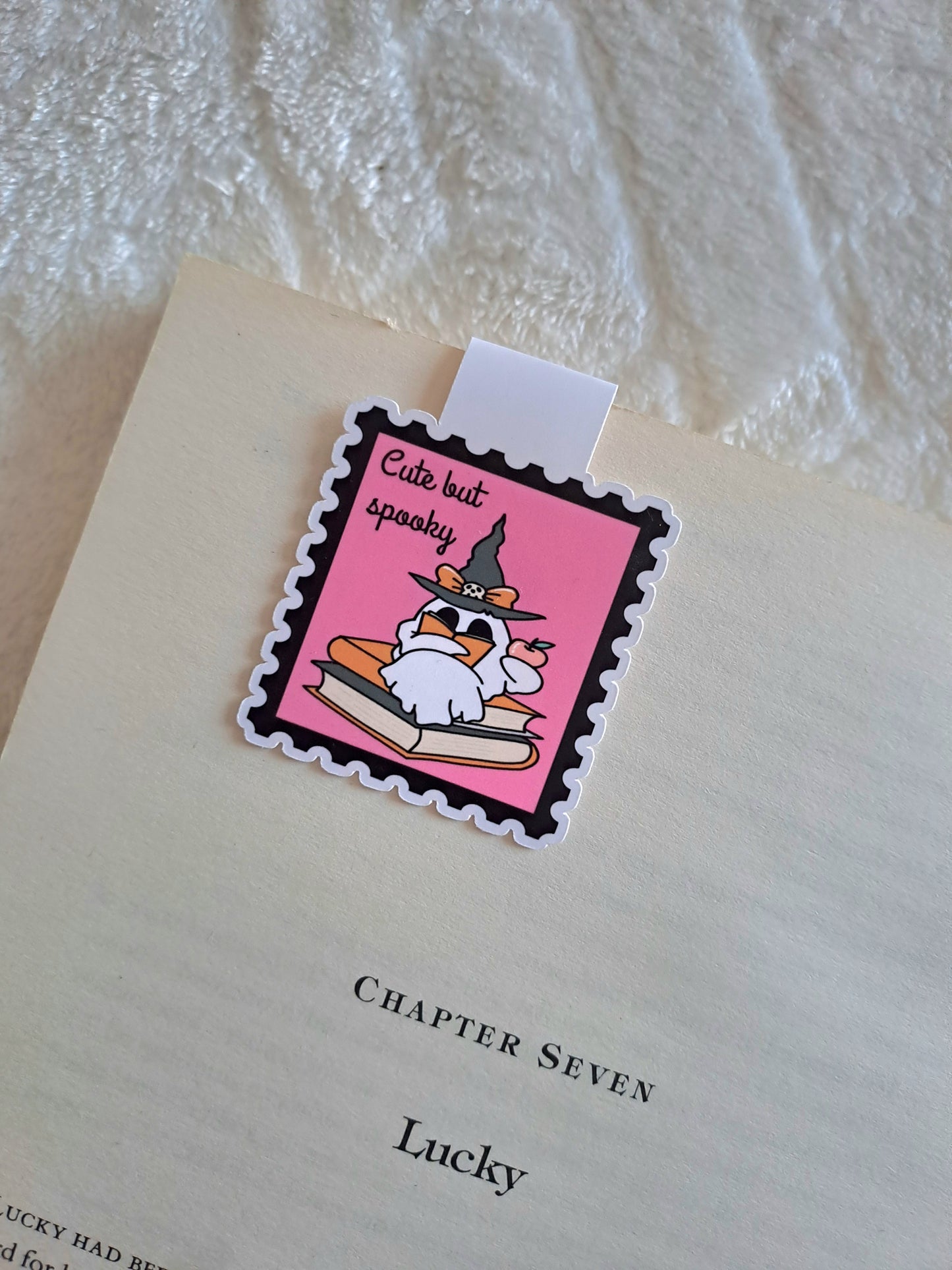Cute but spooky magnetic bookmark - Halloween reading accessory