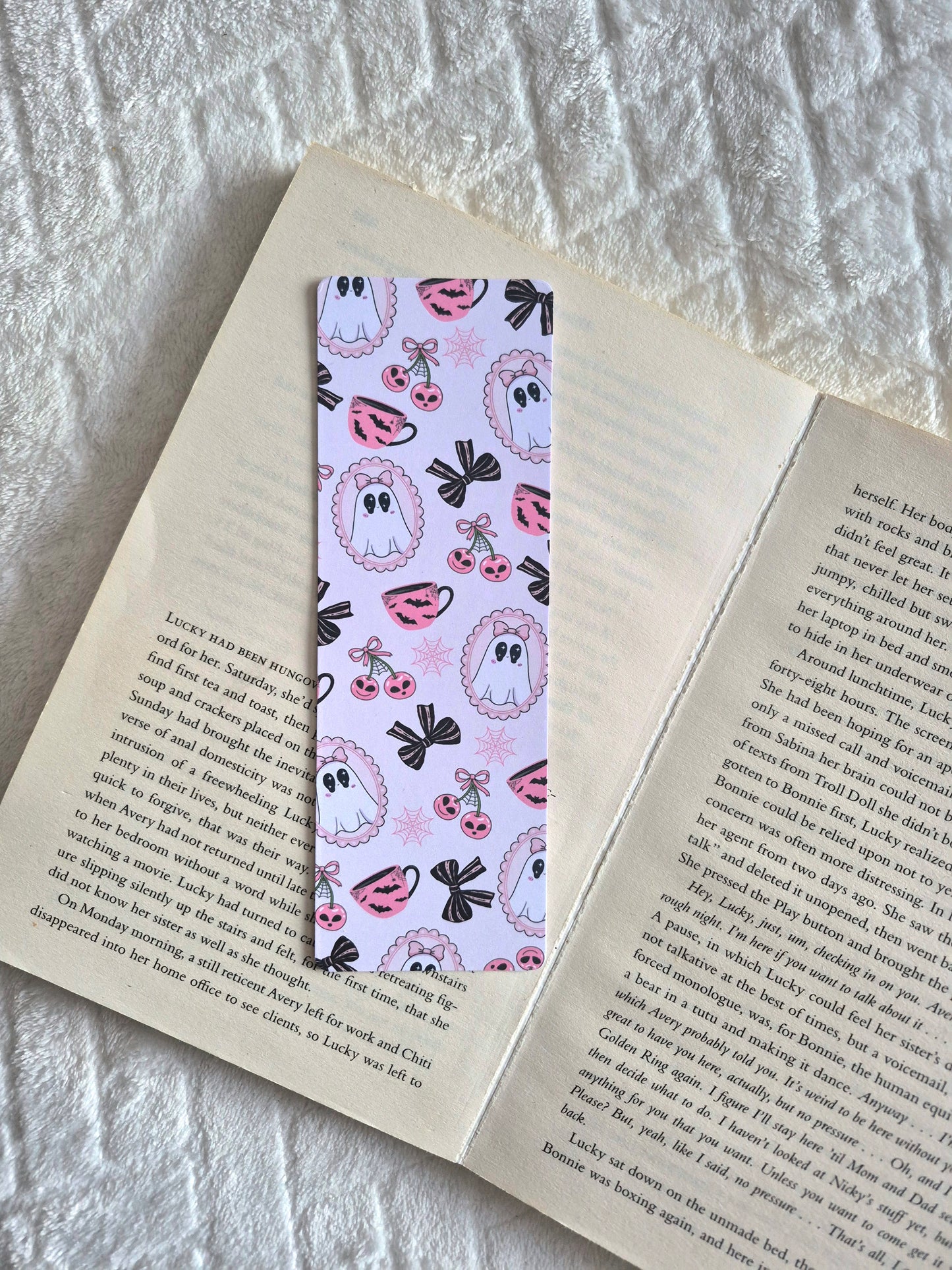 Ghosts, bows and brews Halloween bookmark: Double-sided print