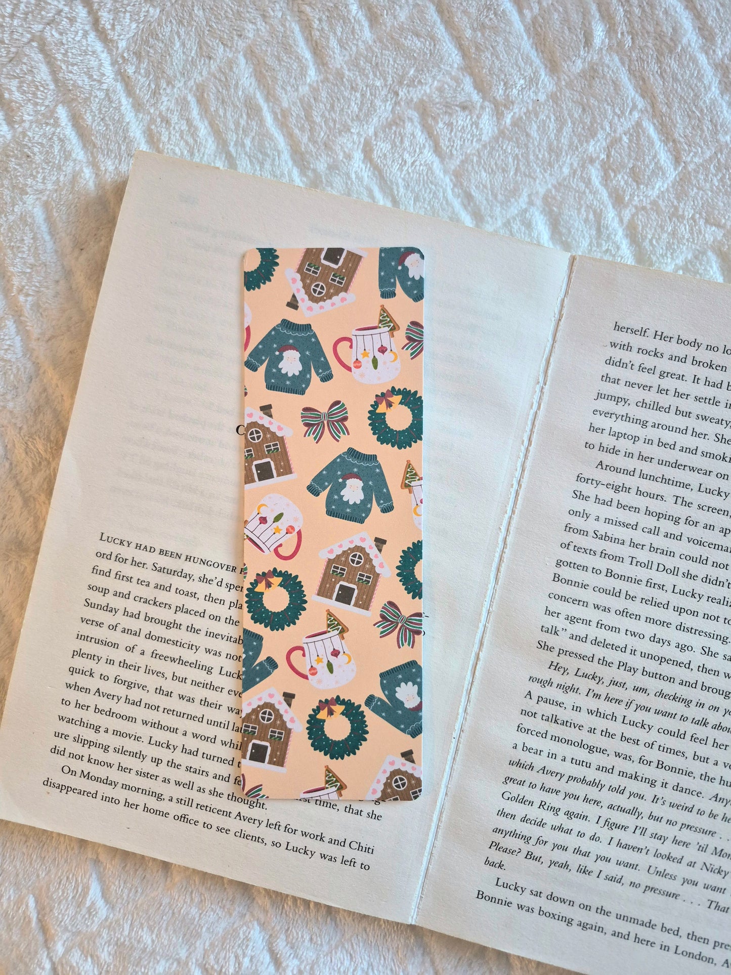 Christmas sweater and cosy vibes bookmark