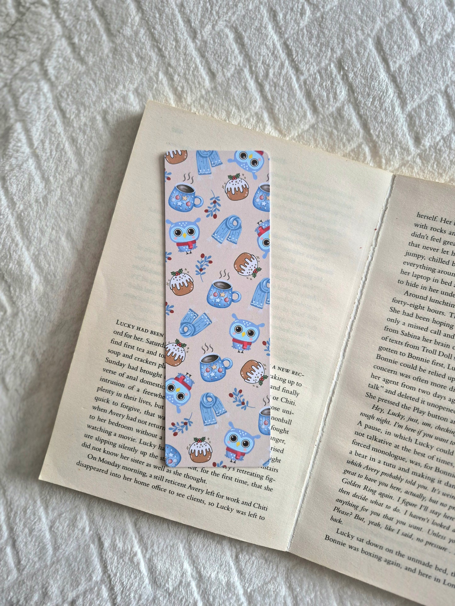 Winter Owls and Christmas puddings bookmark for booklovers.