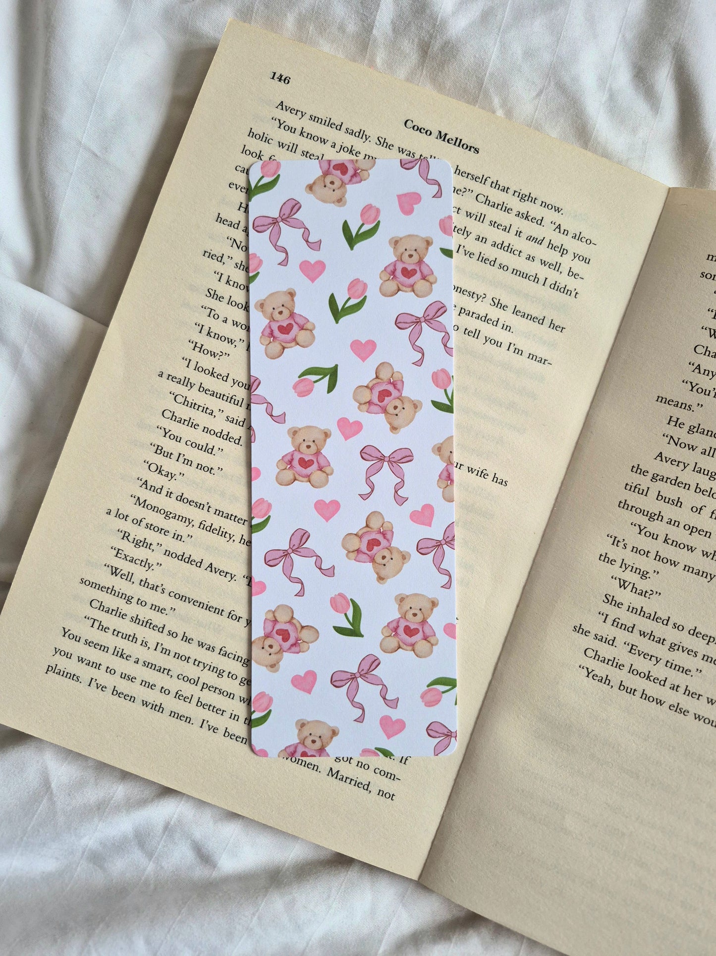 Teddy and bows bookmark