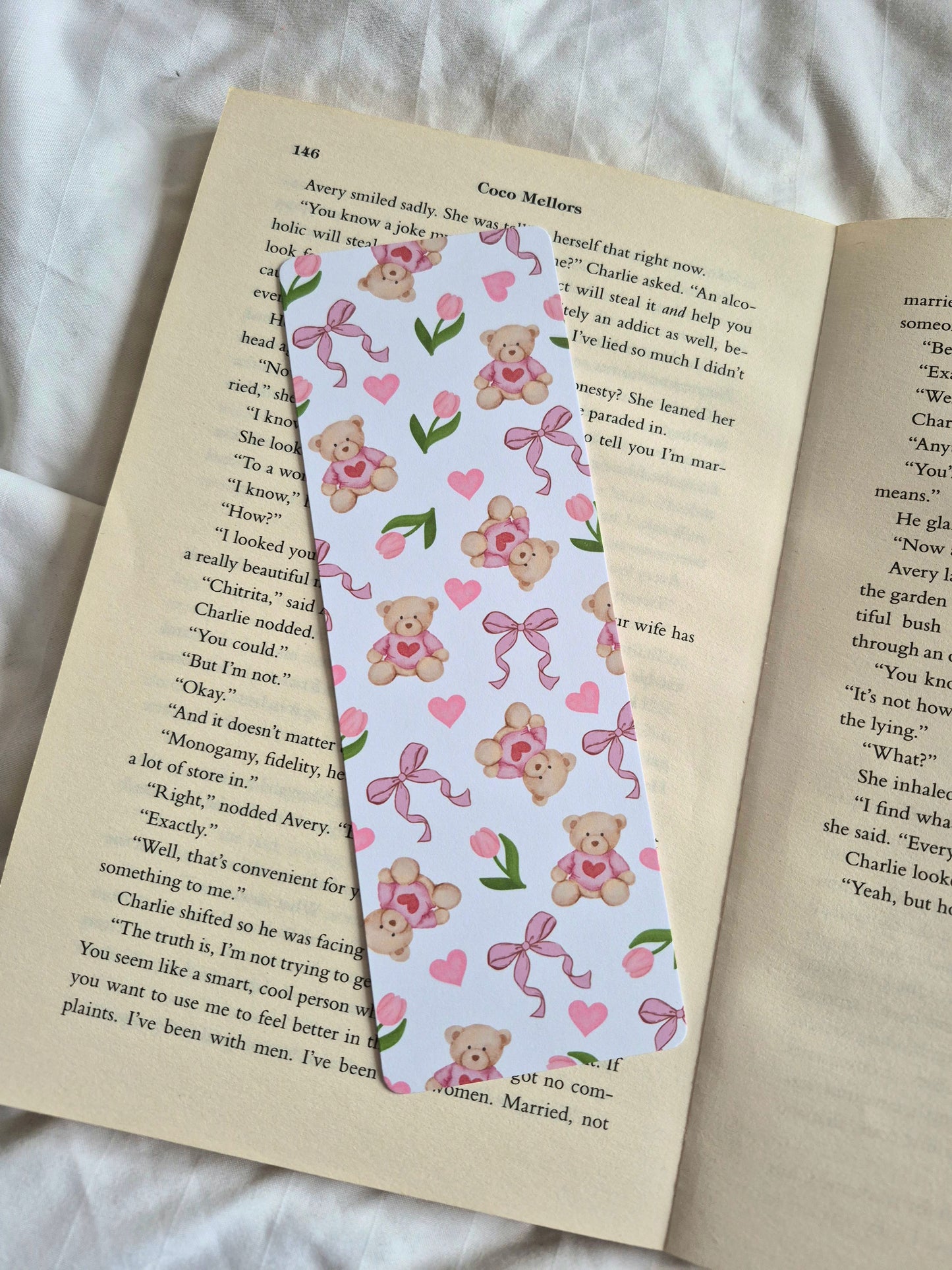 Teddy and bows bookmark