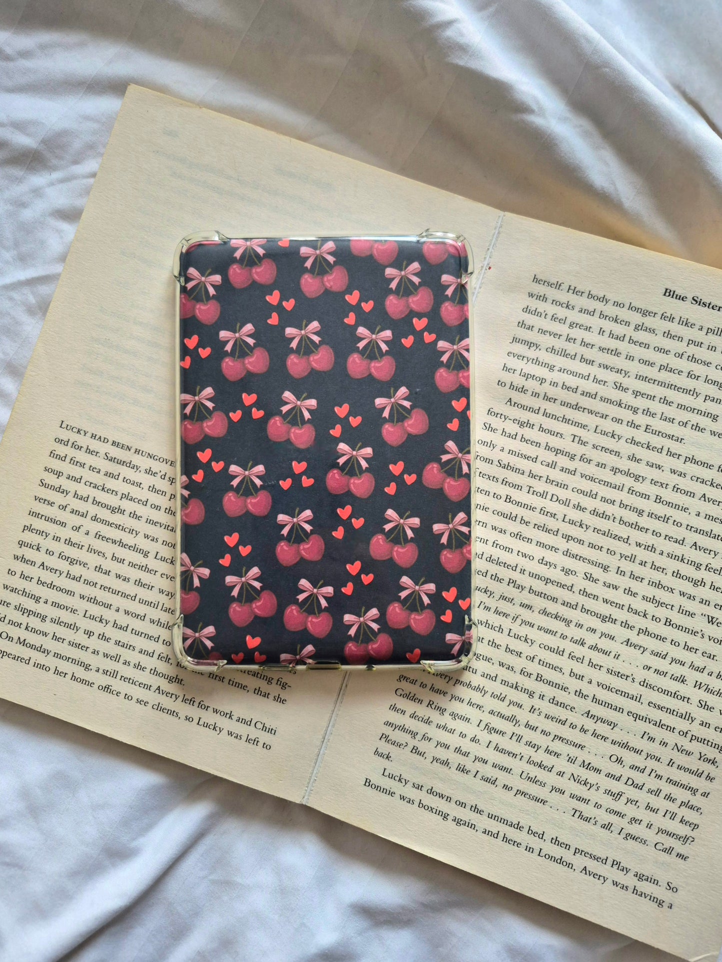 Cherry & bows black Kindle Insert