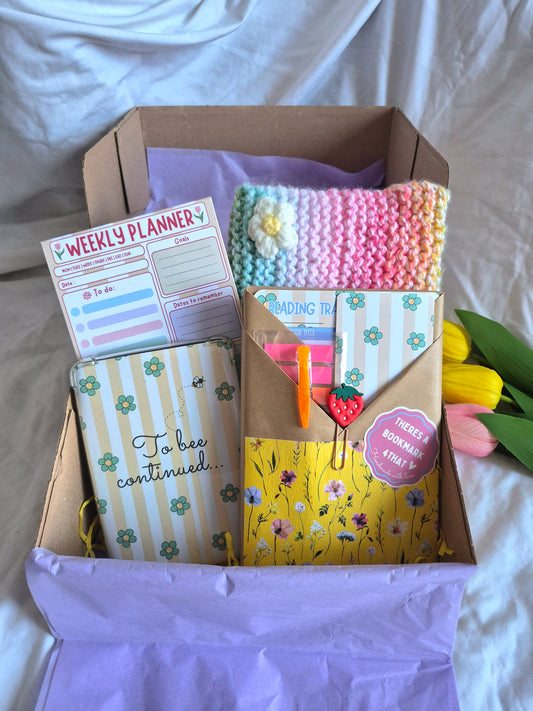 Spring bookish gift box for booklovers