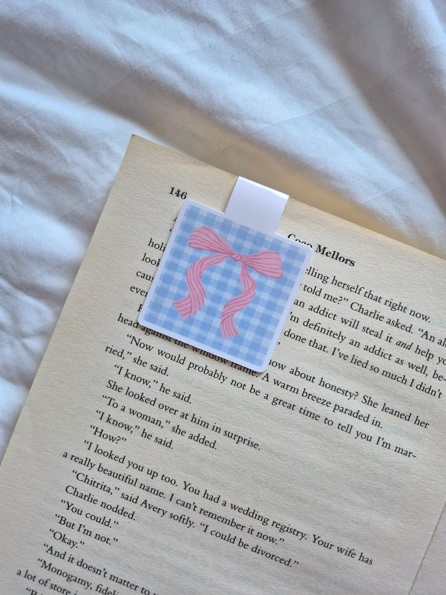 Pink coquette bow magnetic bookmark