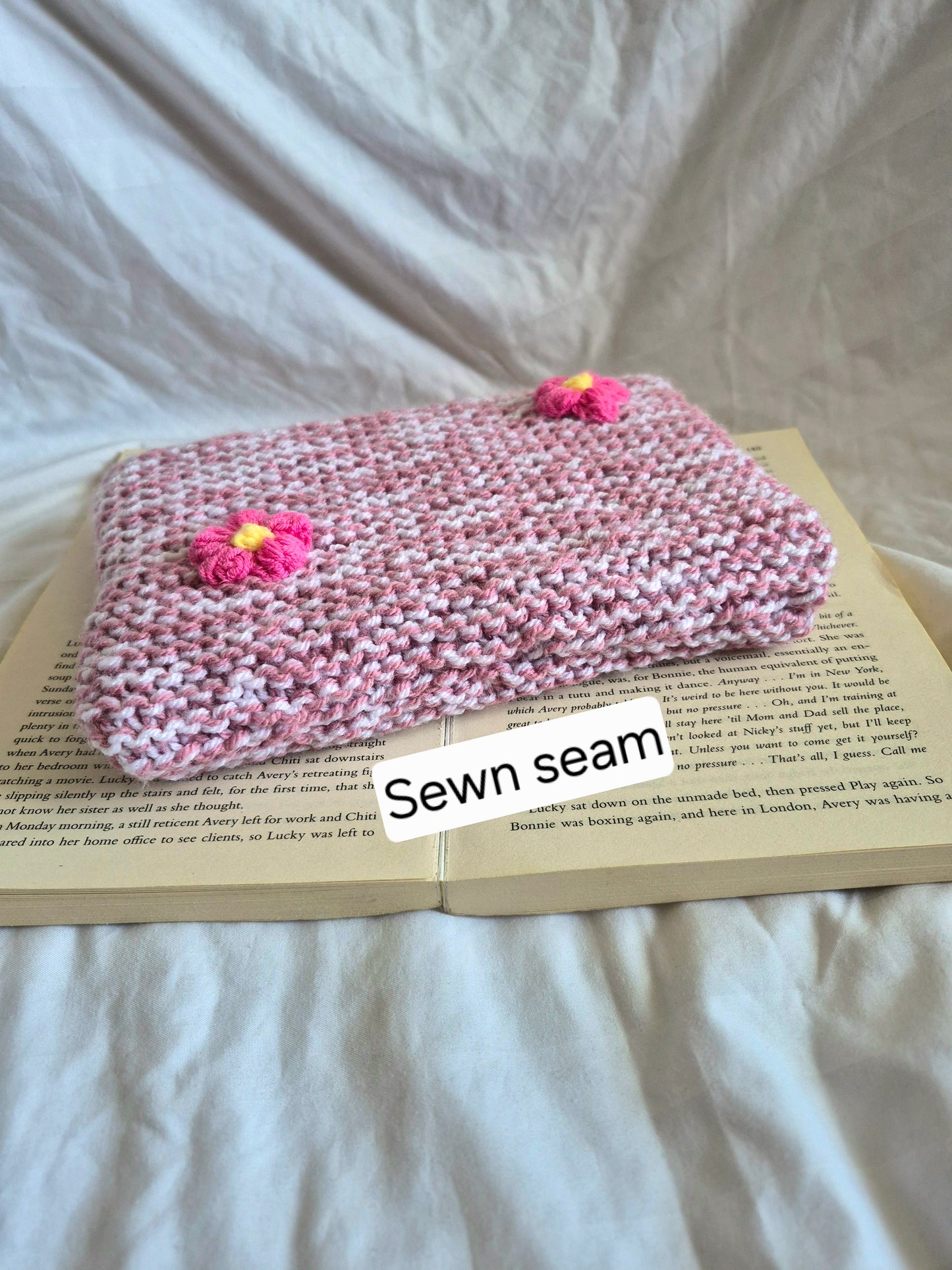 Spring bookish gift box for booklovers