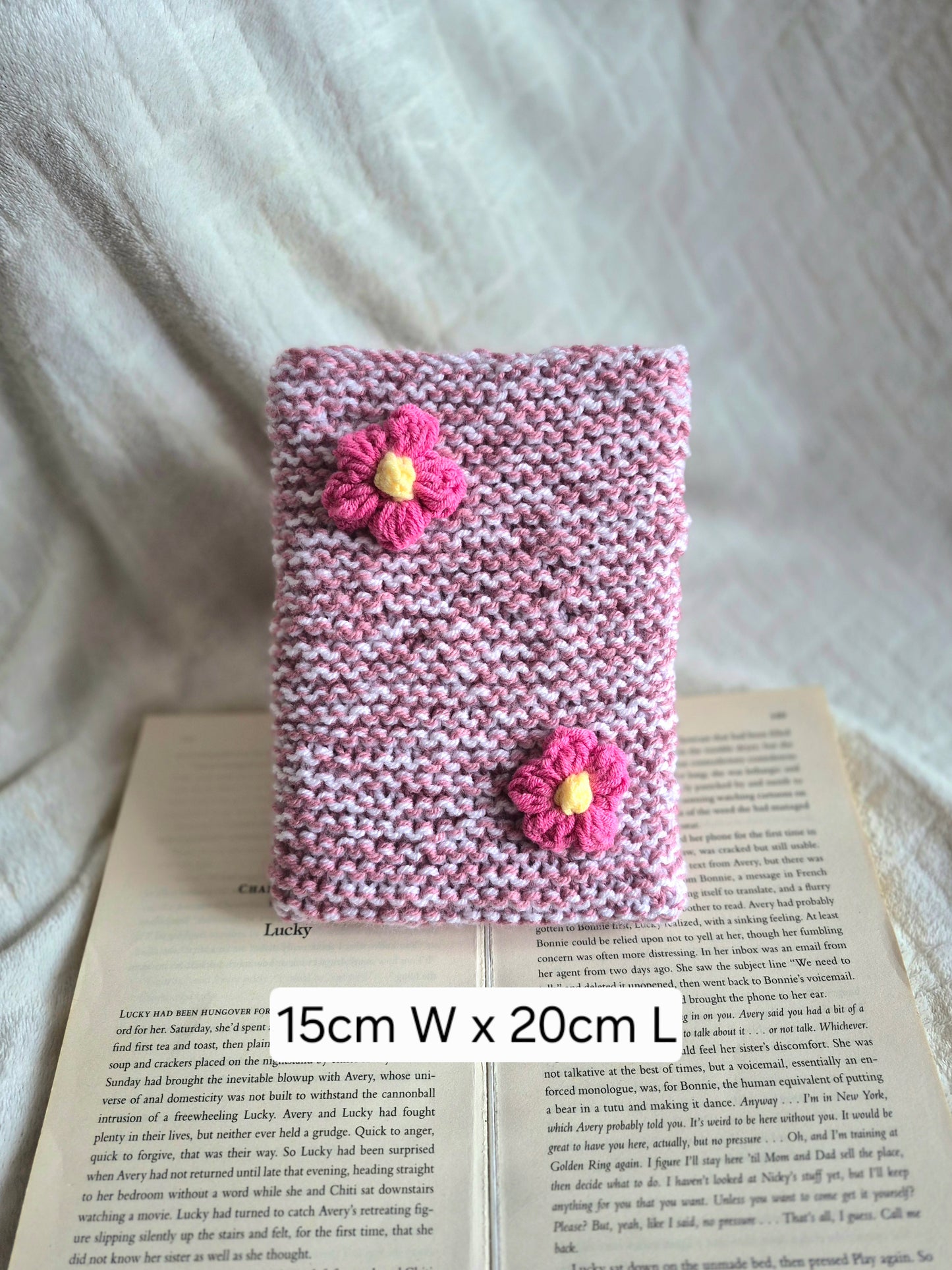 Large pink and white knitted Kindle sleeve with pink flowers