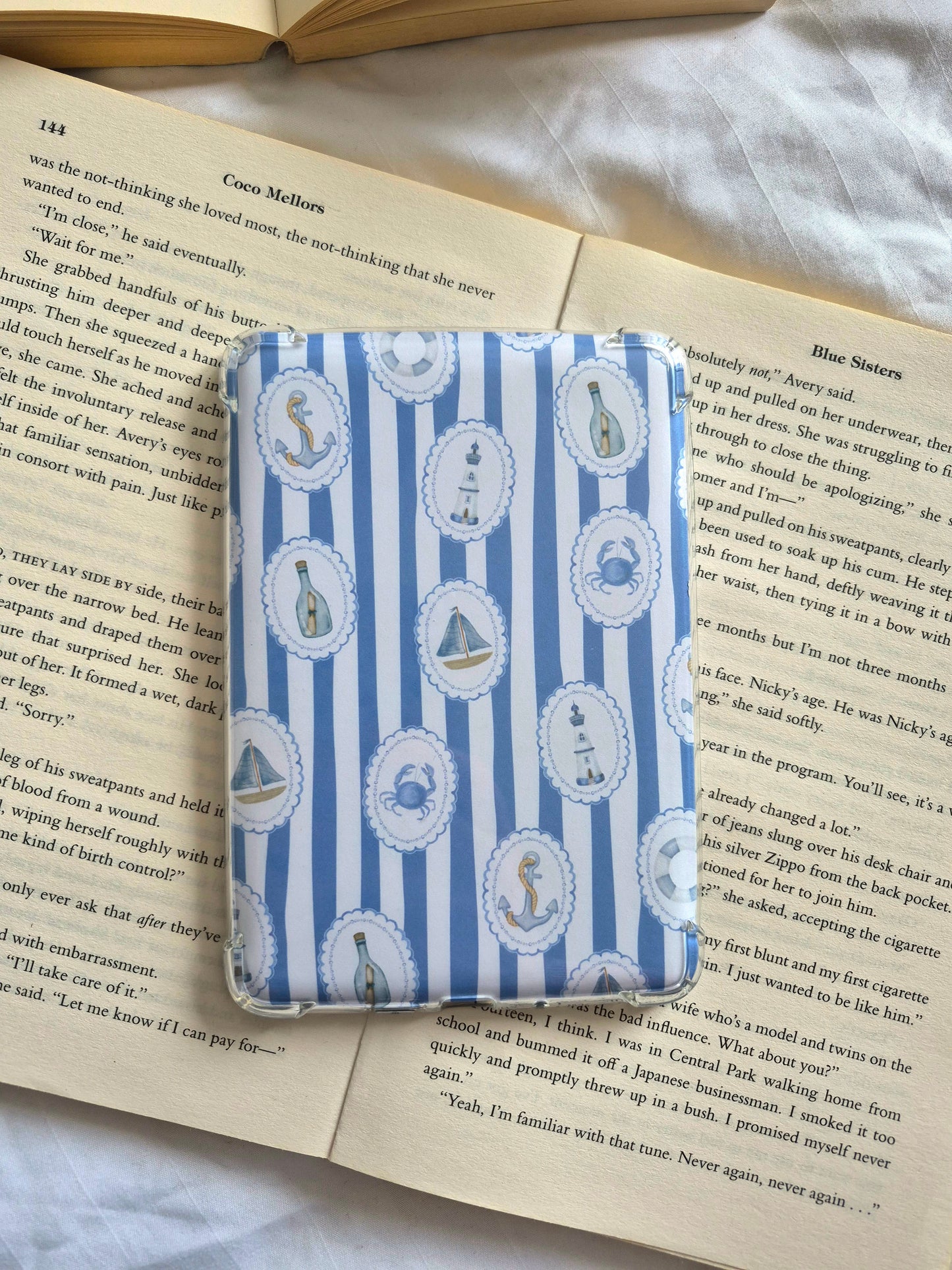 Blue and white nautical themed kindle insert