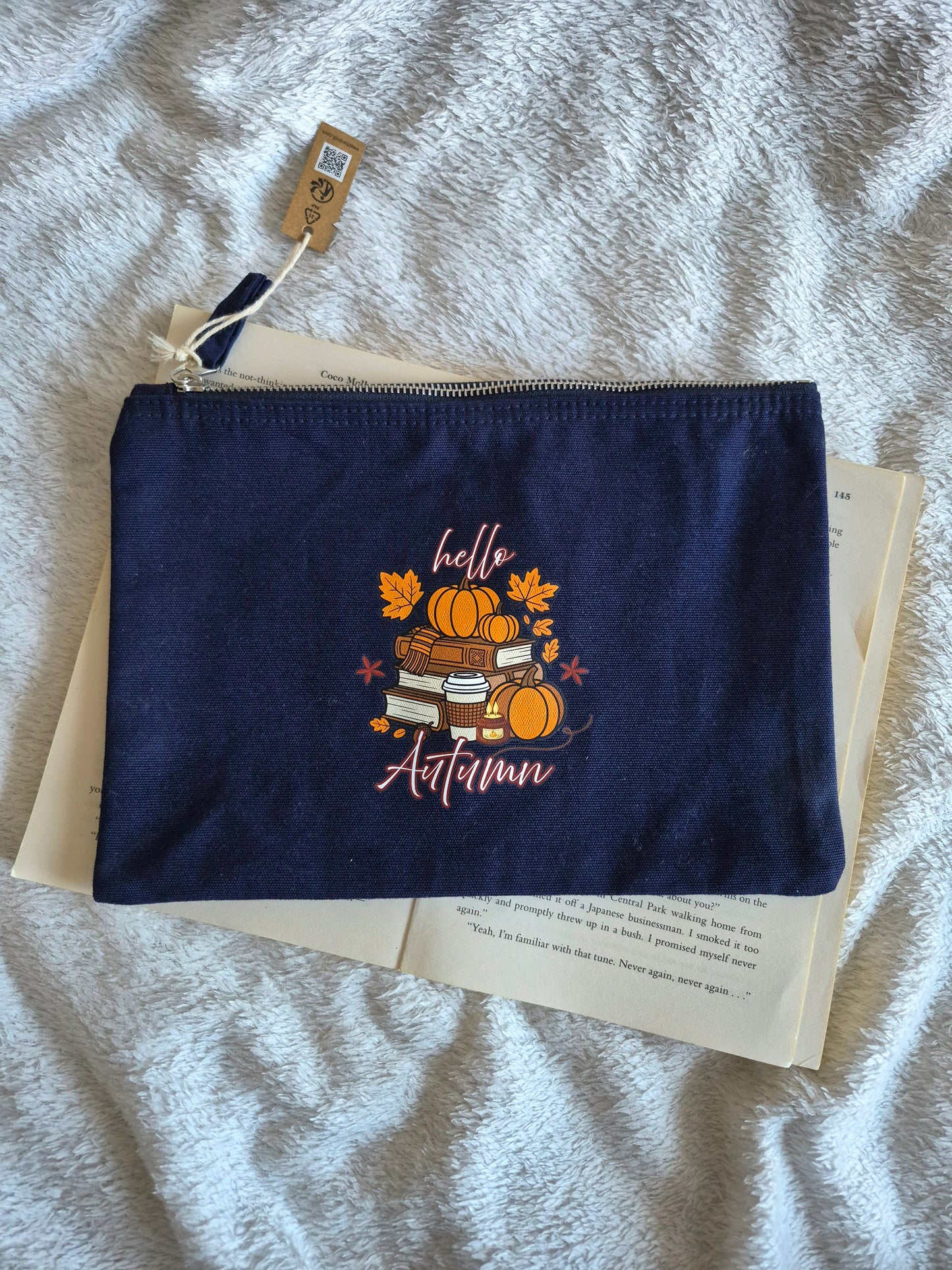 Autumn bookish essentials bag (OOPS PRODUCT)
