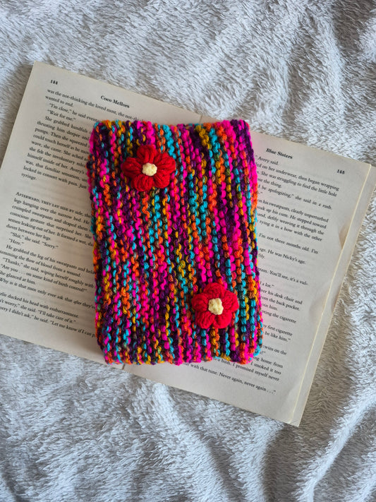 Knitted book sleeve (OOPPS! PRODUCT)