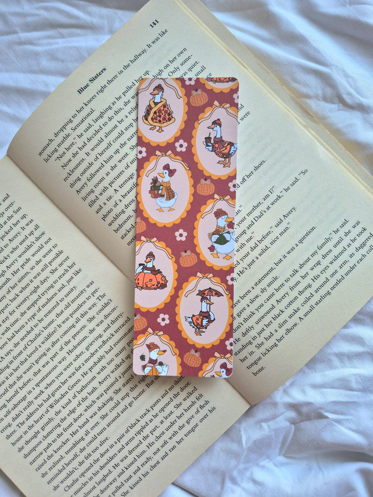Cosy autumn geese bookmark