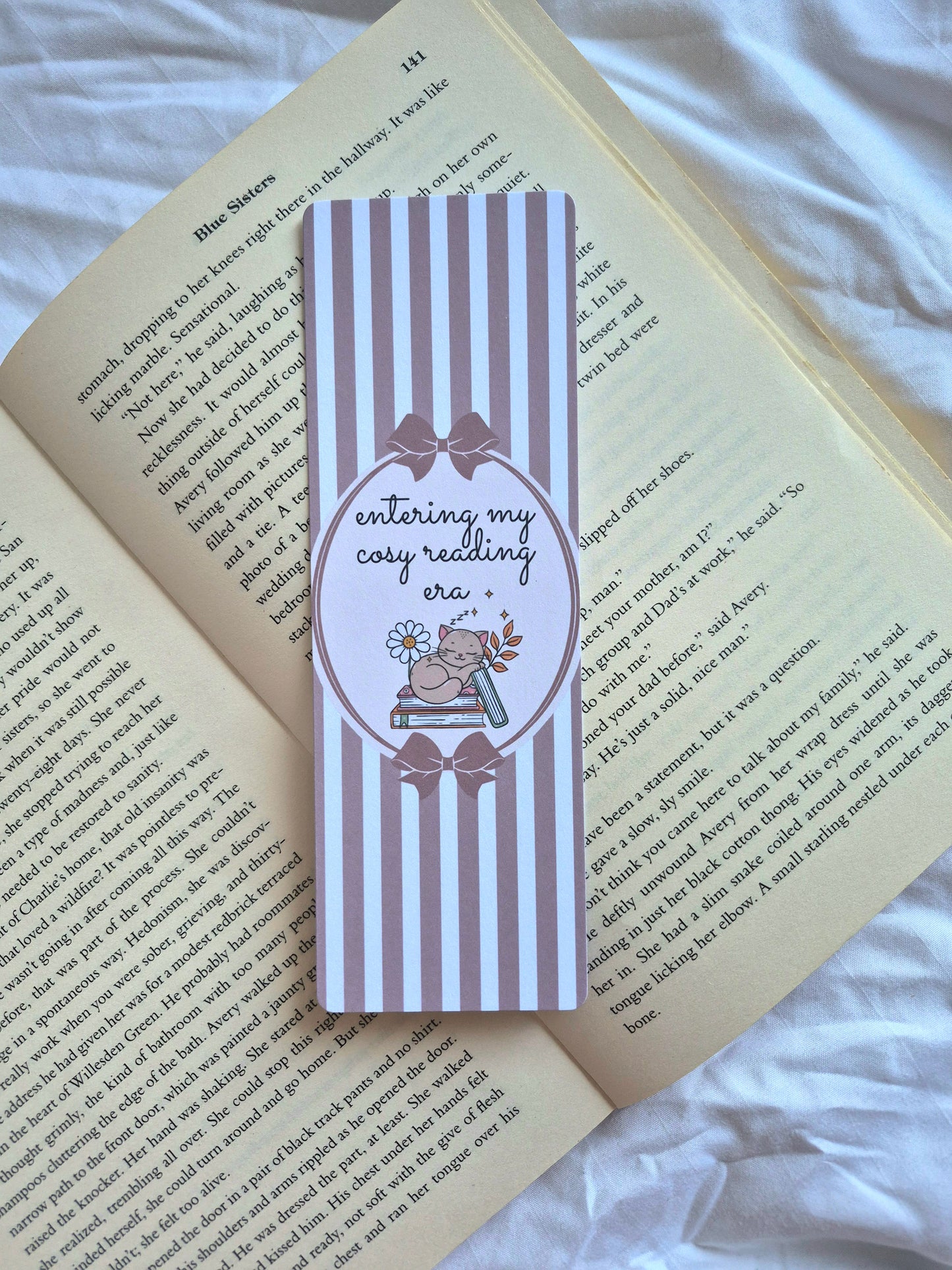 Entering my cosy reading era autumnal bookmak.