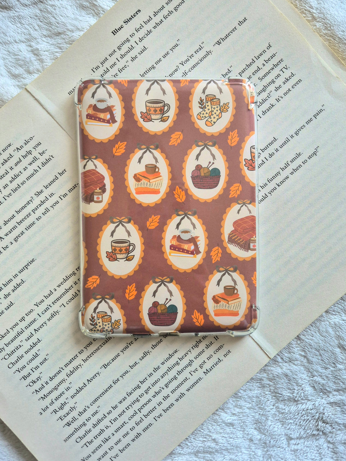 Books and tea autumn kindle insert