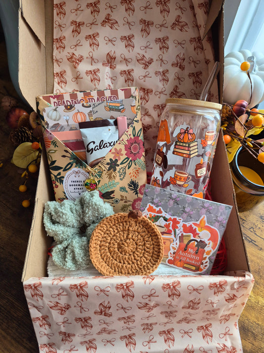 Autumn blind date gift box for booklovers