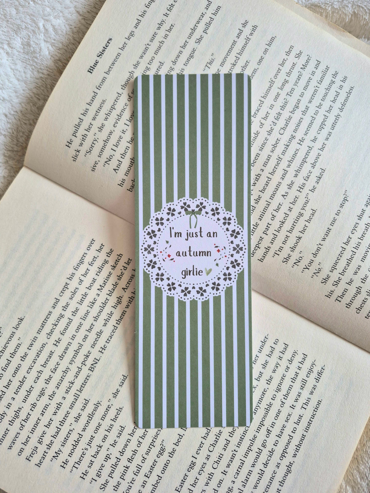 'I'm just an Autumn Girlie' green striped bookmak