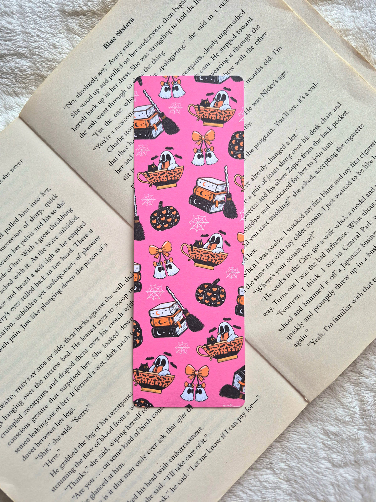 Hot pink Ghost and pumpkins halloween bookmark: Double-sided print