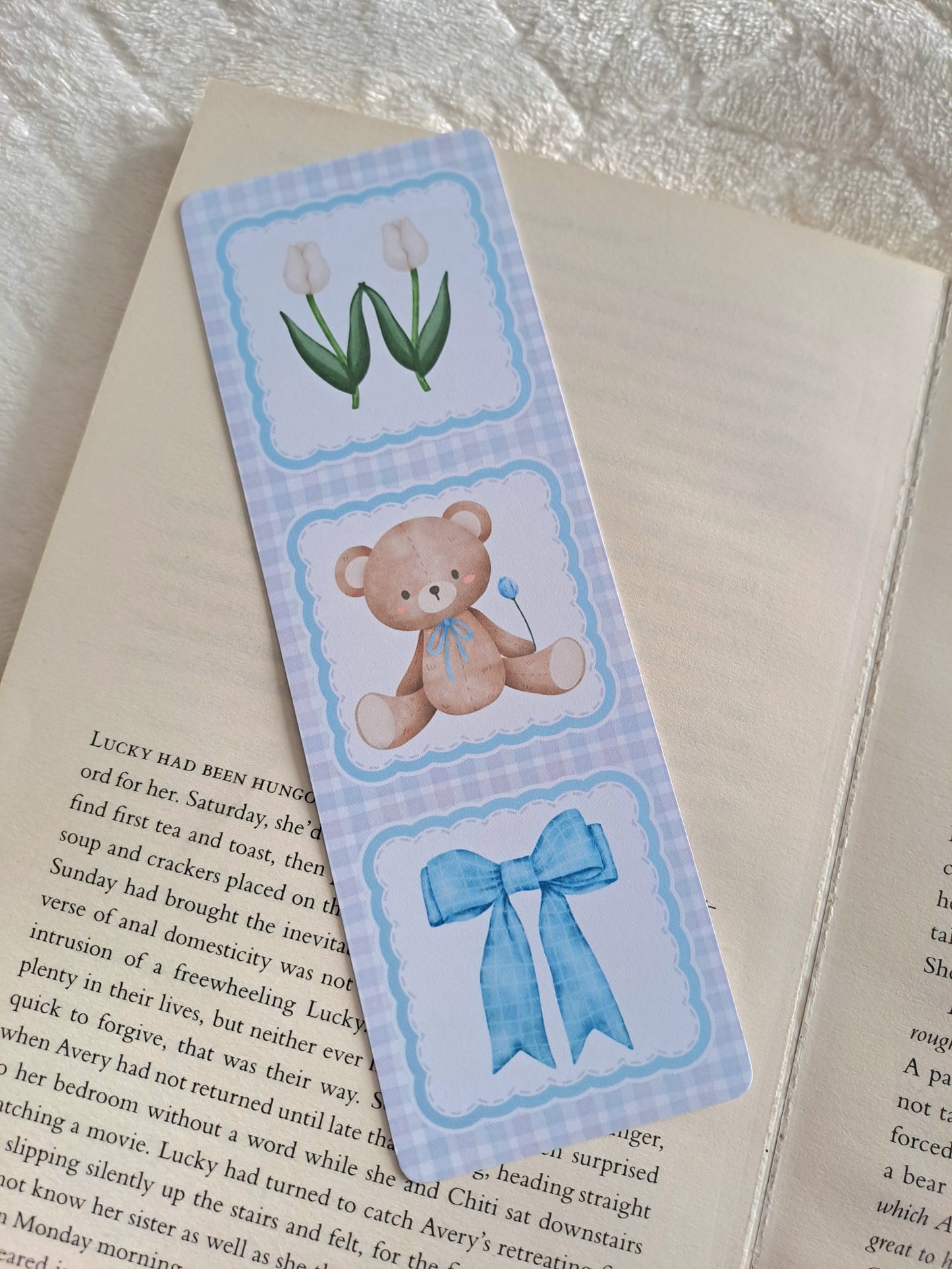 Teddy bear coquette bookmark - Blue water colour aesthetic